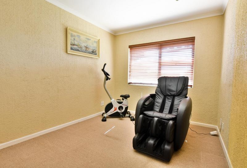 3 Bedroom Property for Sale in Vierlanden Western Cape